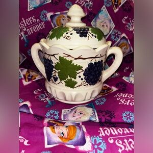Vintage Grapevine cookie jar